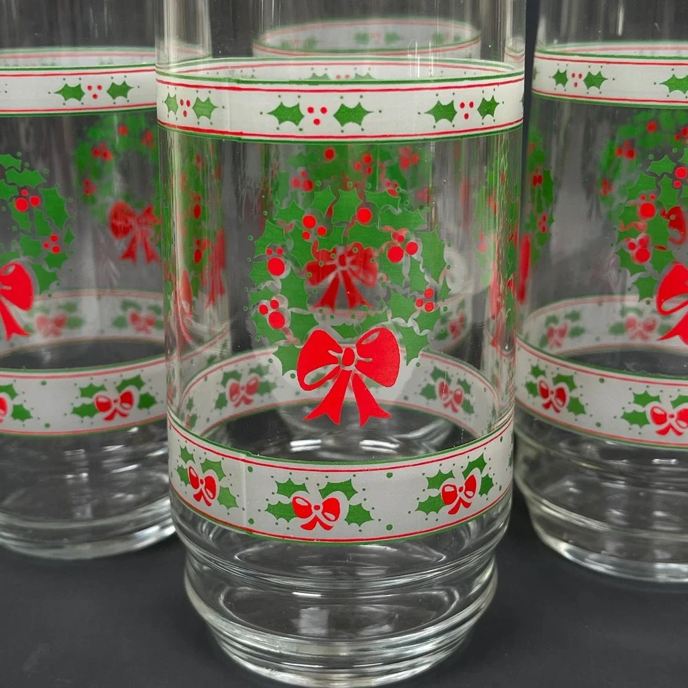 Vintage Indiana Victoria‎ Christmas 4 Glasses Holly Wreath Red Bow Tumblers